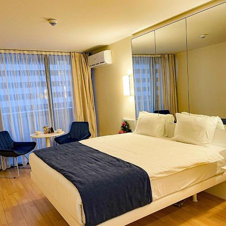 Orbi City Hotel On The Sea バトゥーミ エクステリア 写真